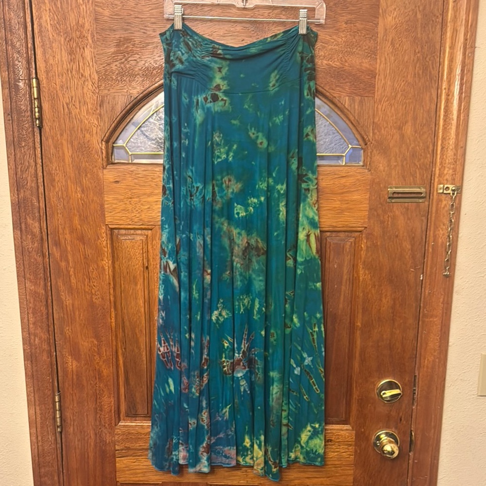 Green Pleated Maxi A-Line Skirt for Resort Wear